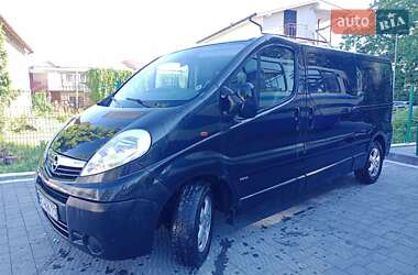 Мінівен Opel Vivaro 2013 в Львові