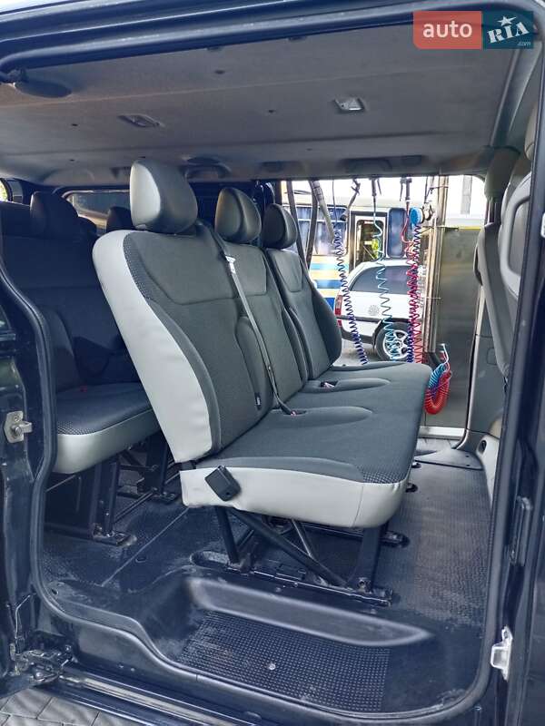 Мінівен Opel Vivaro 2013 в Львові