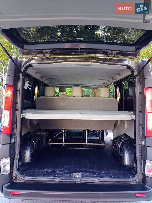 Мінівен Opel Vivaro 2013 в Львові