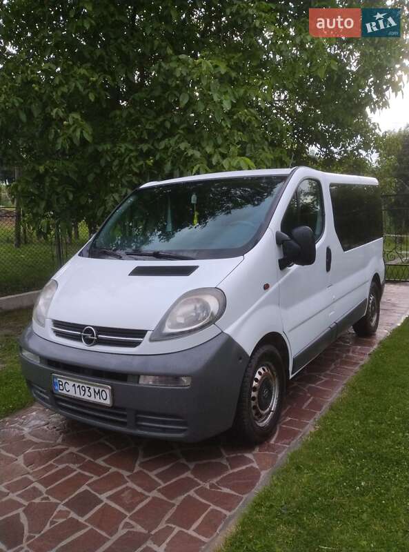 Минивэн Opel Vivaro 2005 в Золочеве