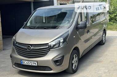 Мінівен Opel Vivaro 2015 в Львові