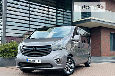 Мінівен Opel Vivaro 2014 в Мукачевому