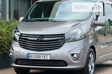 Мінівен Opel Vivaro 2014 в Мукачевому