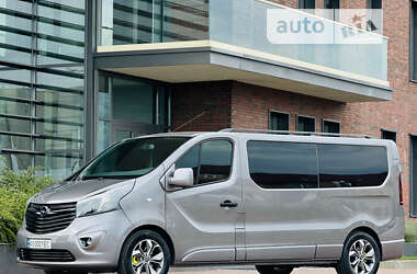 Мінівен Opel Vivaro 2014 в Мукачевому