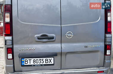Минивэн Opel Vivaro 2017 в 