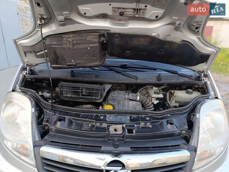 Минивэн Opel Vivaro 2007 в Коломые