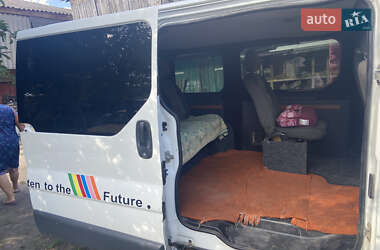 Мінівен Opel Vivaro 2002 в 