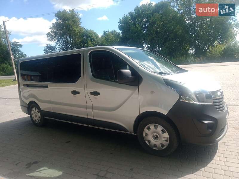 Мінівен Opel Vivaro 2018 в Тернополі