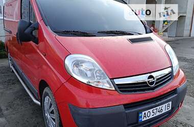 Минивэн Opel Vivaro 2011 в Хусте