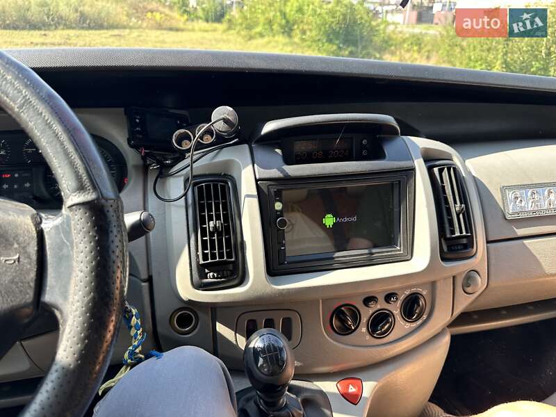 Минивэн Opel Vivaro 2006 в Виннице