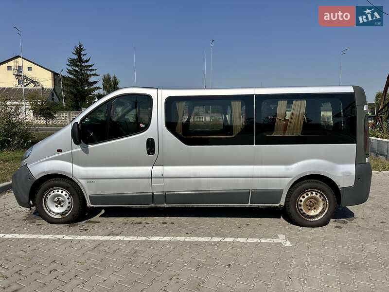 Минивэн Opel Vivaro 2006 в Виннице
