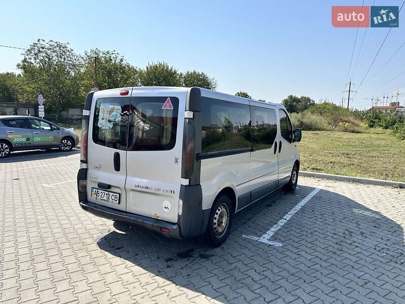 Минивэн Opel Vivaro 2006 в Виннице
