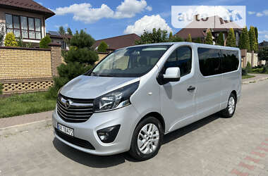 Минивэн Opel Vivaro 2016 в Луцке