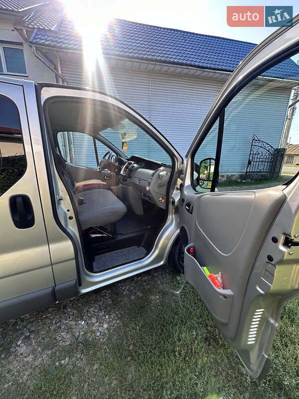 Мінівен Opel Vivaro 2013 в Ланчині