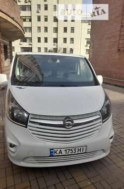 Минивэн Opel Vivaro 2016 в Киеве