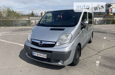 Грузопассажирский фургон Opel Vivaro 2008 в Ивано-Франковске