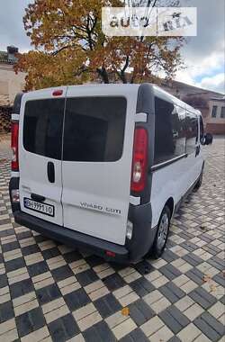 Мінівен Opel Vivaro 2011 в Ананьїві