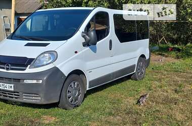 Минивэн Opel Vivaro 2003 в Остроге