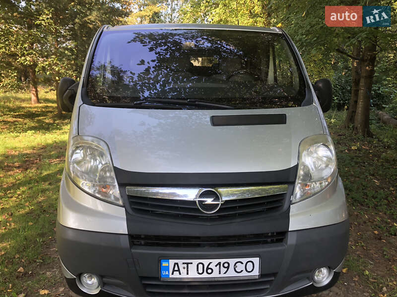 Минивэн Opel Vivaro 2012 в Ивано-Франковске