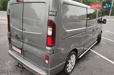 Минивэн Opel Vivaro 2015 в Дубно