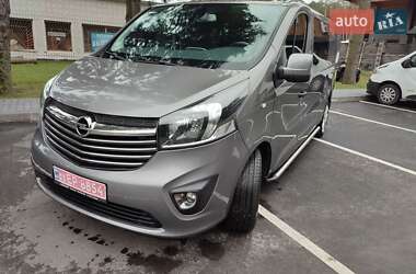 Минивэн Opel Vivaro 2015 в Дубно