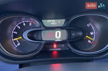 Грузовой фургон Opel Vivaro 2015 в 