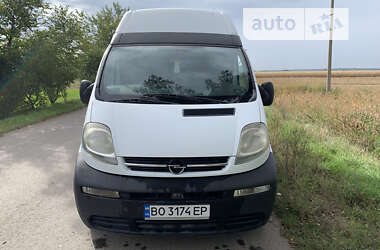 Вантажний фургон Opel Vivaro 2004 в Заліщиках