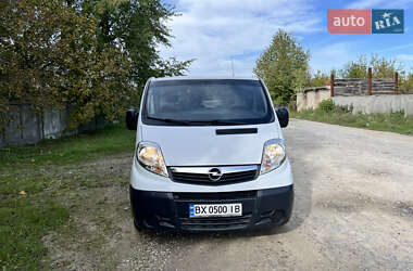 Грузовой фургон Opel Vivaro 2013 в Чемеровцах