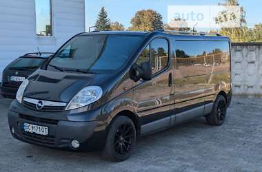 Минивэн Opel Vivaro 2013 в Дрогобыче