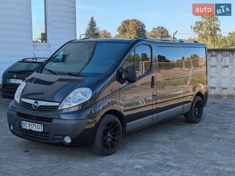Opel Vivaro 2013