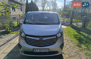 Минивэн Opel Vivaro 2017 в Дрогобыче