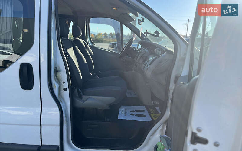Минивэн Opel Vivaro 2006 в Мукачево