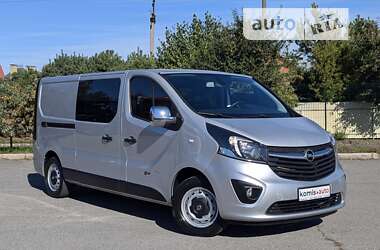 Грузопассажирский фургон Opel Vivaro 2015 в Хмельницком