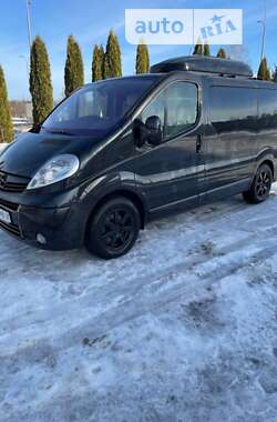 Мінівен Opel Vivaro 2013 в Почаєві