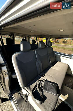 Мінівен Opel Vivaro 2012 в 