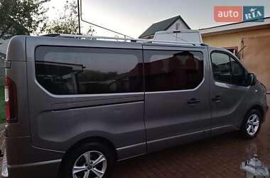 Минивэн Opel Vivaro 2016 в 