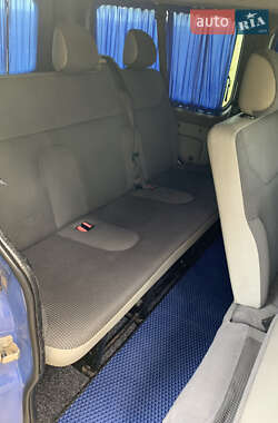 Минивэн Opel Vivaro 2010 в 