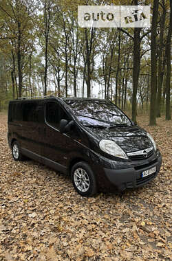 Мінівен Opel Vivaro 2010 в Луцьку