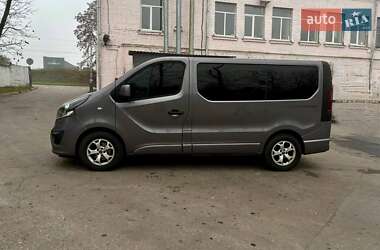 Минивэн Opel Vivaro 2014 в 