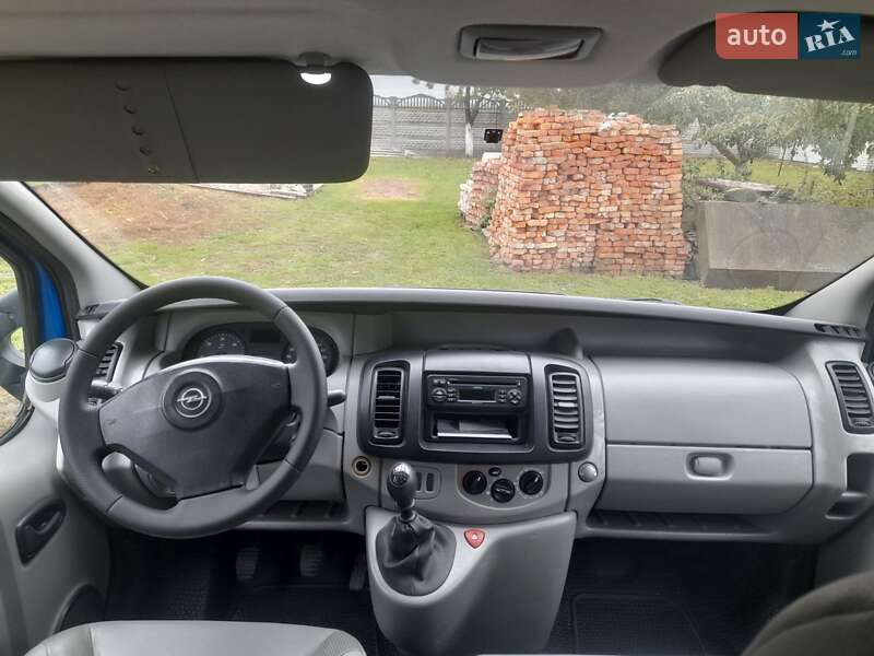 Минивэн Opel Vivaro 2007 в Луцке