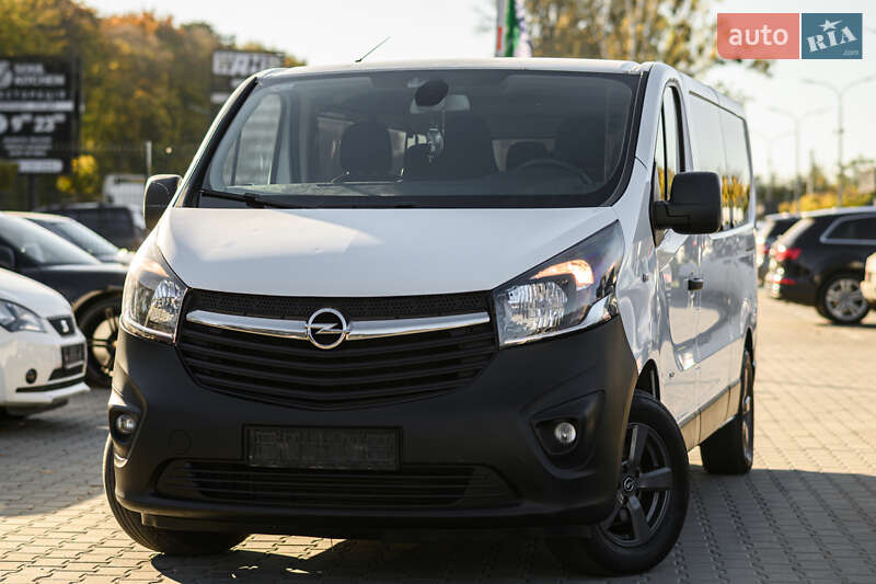 Opel Vivaro 2016