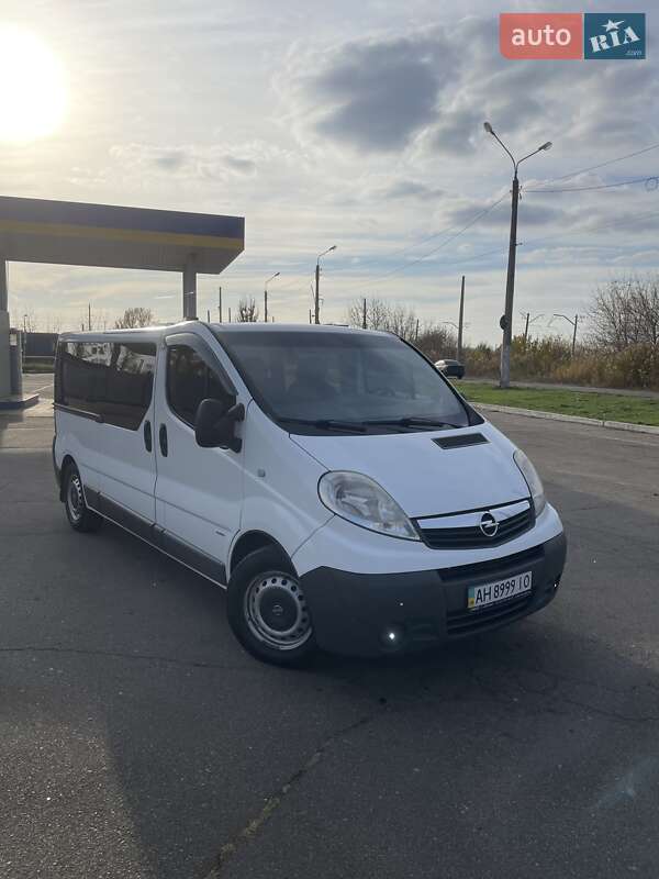Мінівен Opel Vivaro 2013 в Слов'янську