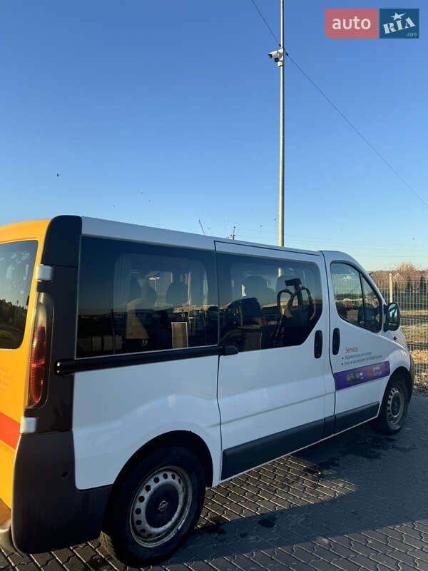 Минивэн Opel Vivaro 2006 в Черновцах