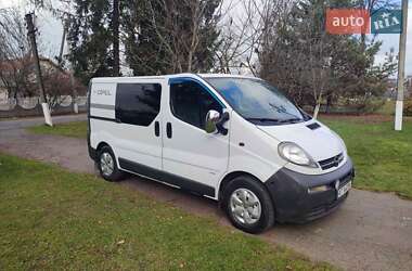 Вантажний фургон Opel Vivaro 2003 в Коломиї