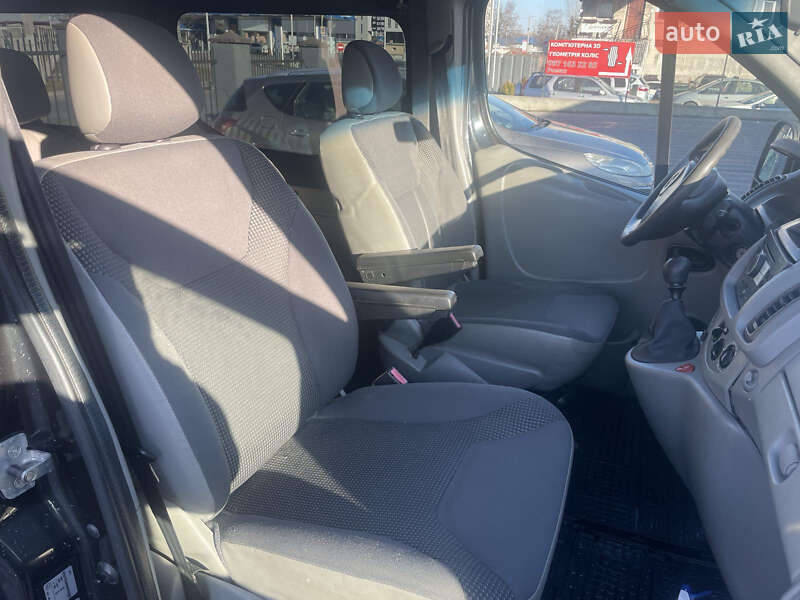 Мінівен Opel Vivaro 2008 в Львові