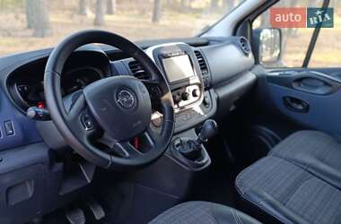 Минивэн Opel Vivaro 2015 в Житомире