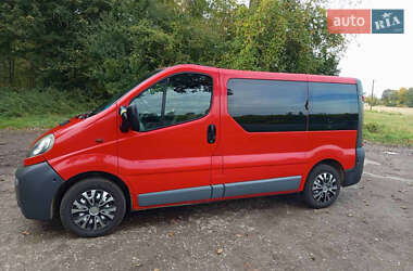 Минивэн Opel Vivaro 2006 в Волочиске