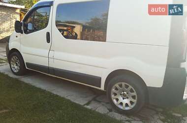 Мінівен Opel Vivaro 2005 в Івано-Франківську