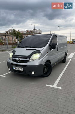 Грузовой фургон Opel Vivaro 2006 в Сарнах