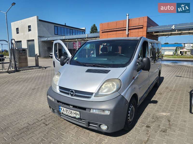 Opel Vivaro 2006